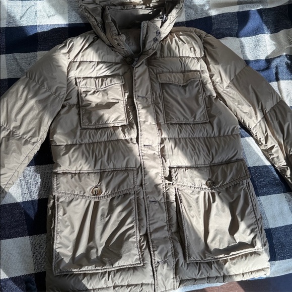Massimo Dutti down stunning jacket , size XL , waterproof & windproof - Picture 3 of 9